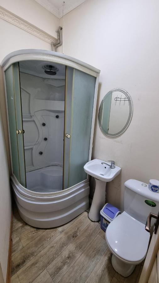 Da! Hotel Bisjkek Buitenkant foto